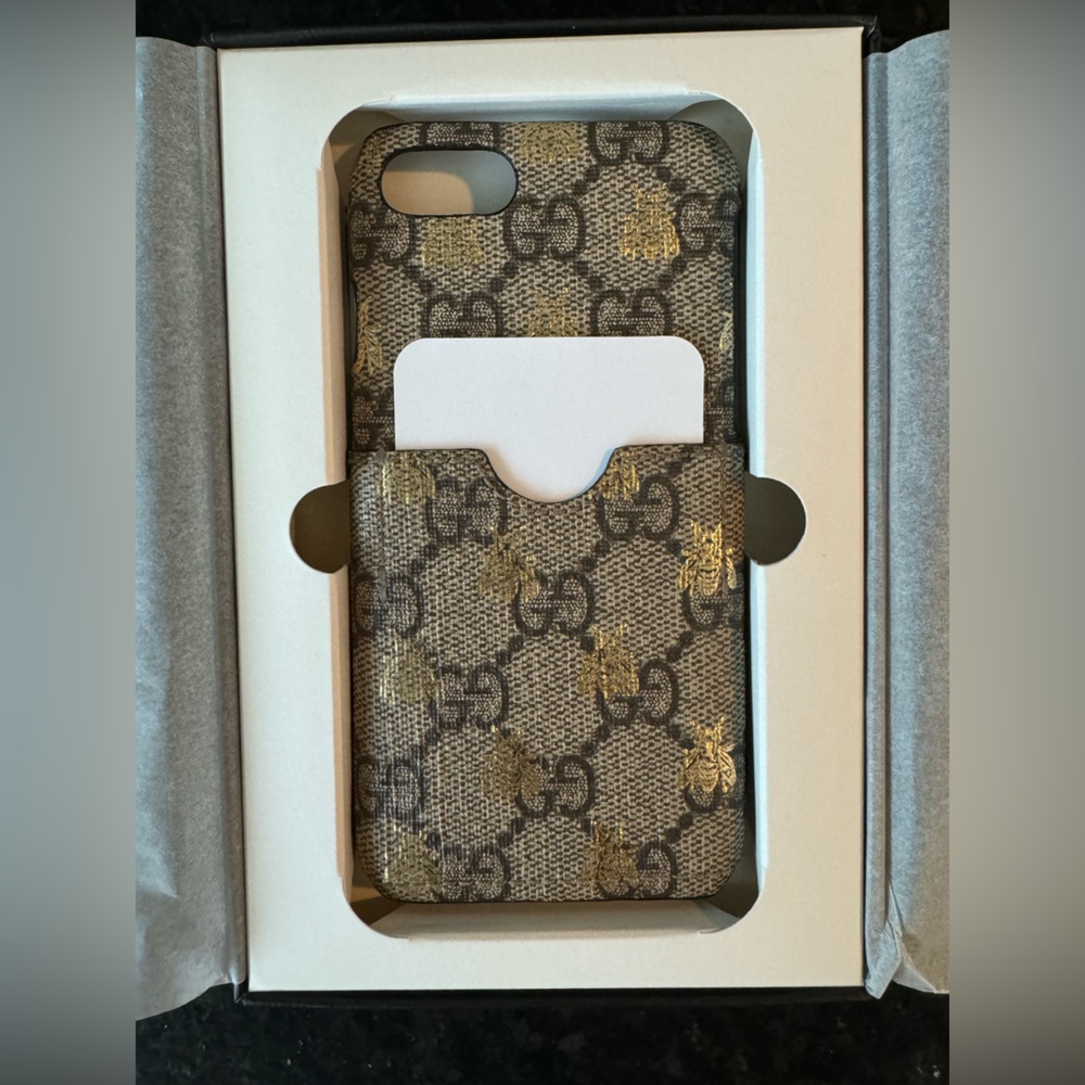 Gucci Supreme Bee iPhone 7/8/SE case